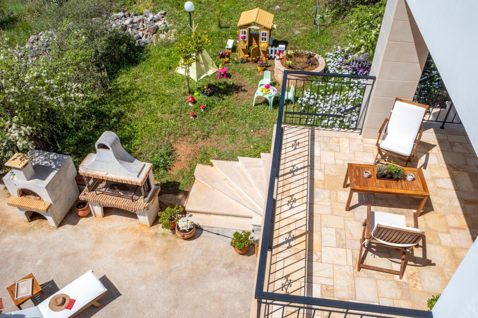 Villa Maria's Panoramic Seaview *