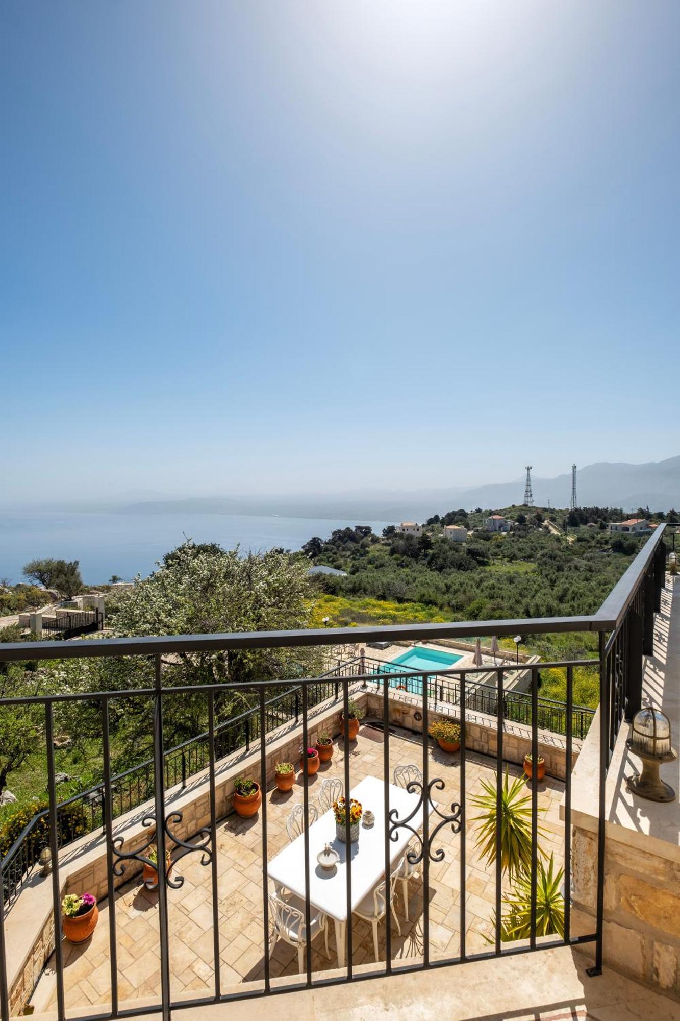Villa Maria's Panoramic Seaview