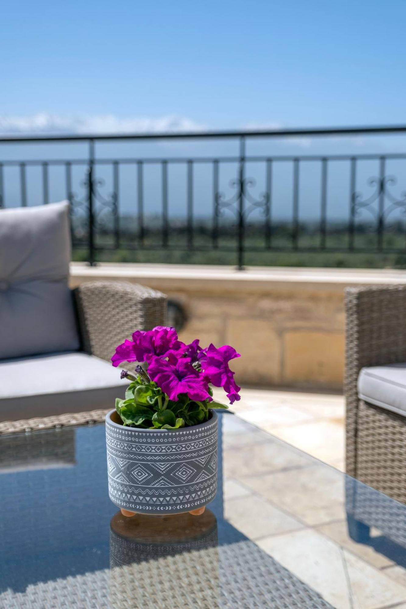 Maria's Panoramic Seaview