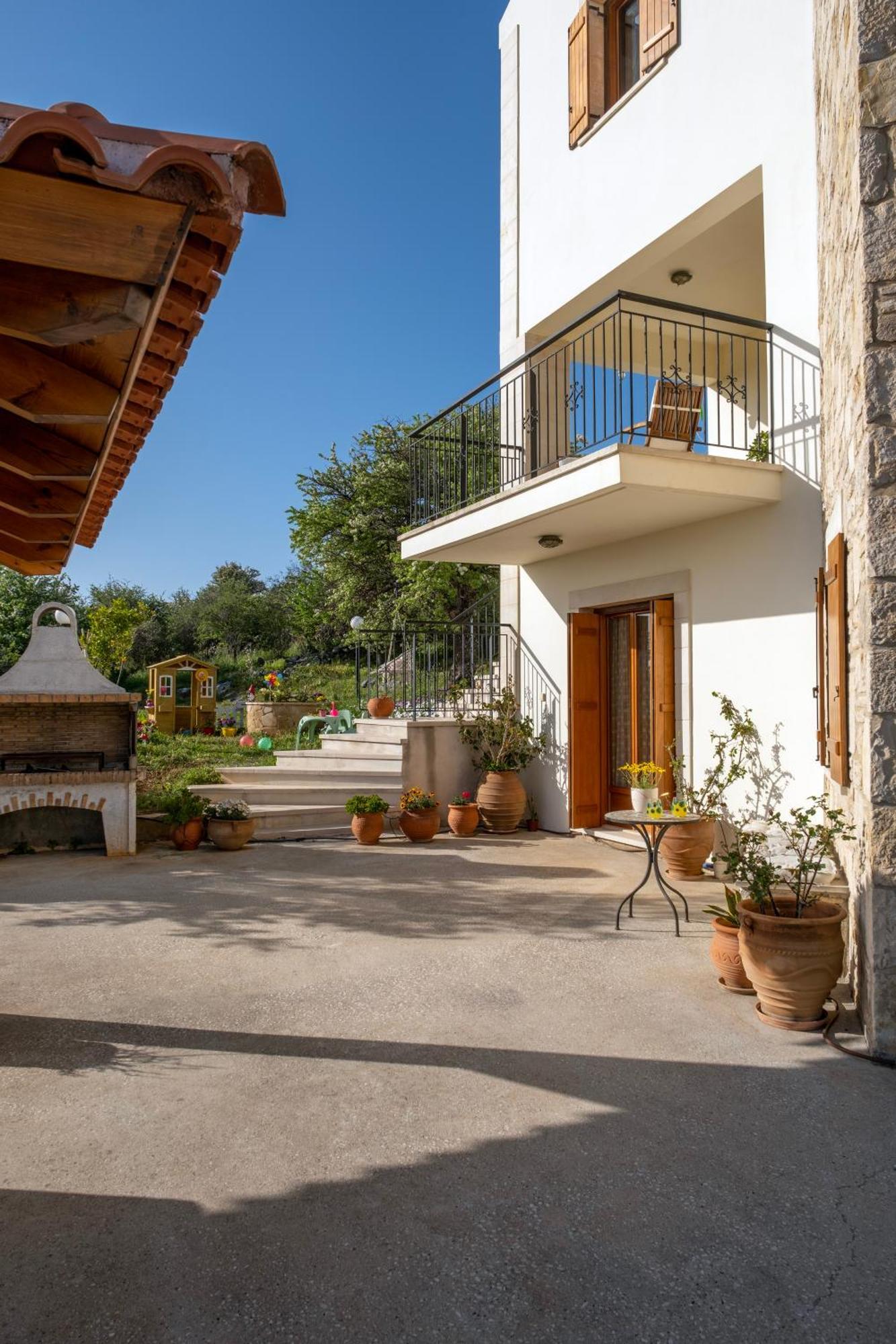 Villa Maria's Panoramic Seaview Likotinaréa